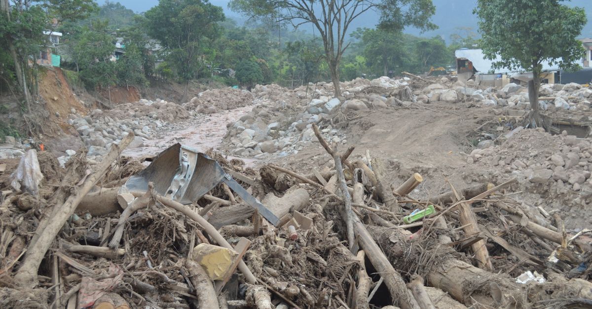 SDRF Escorts 9,000 Pilgrims Through Dangerous Landslide Zone on Kedarnath Trek